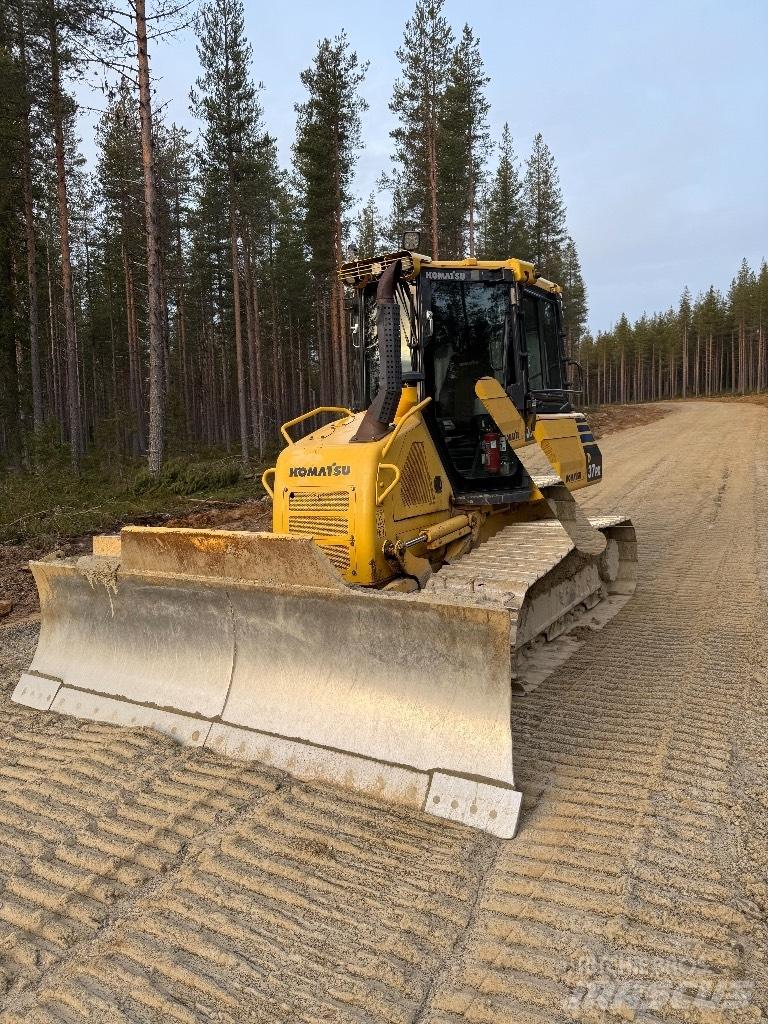 Komatsu D 37 PX-23 Buldožerji goseničarji