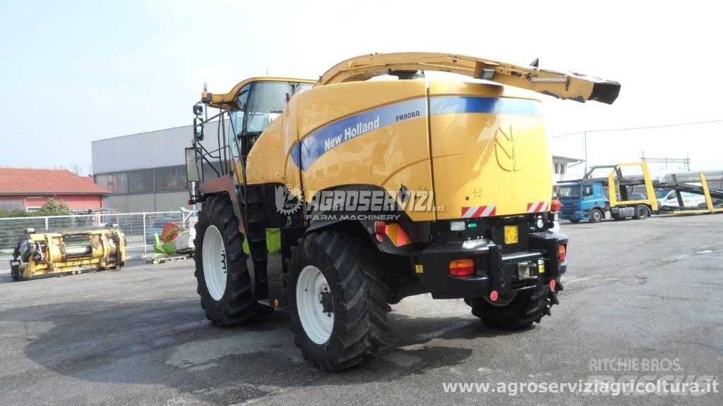 New Holland FR 9060 Stroji za krmo na lastni pogon