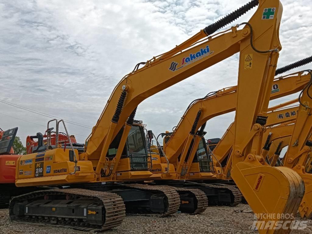 Komatsu PC 210-8 Bagri goseničarji