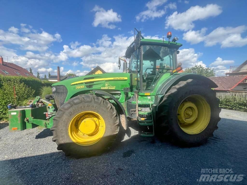John Deere 7930 Traktorji