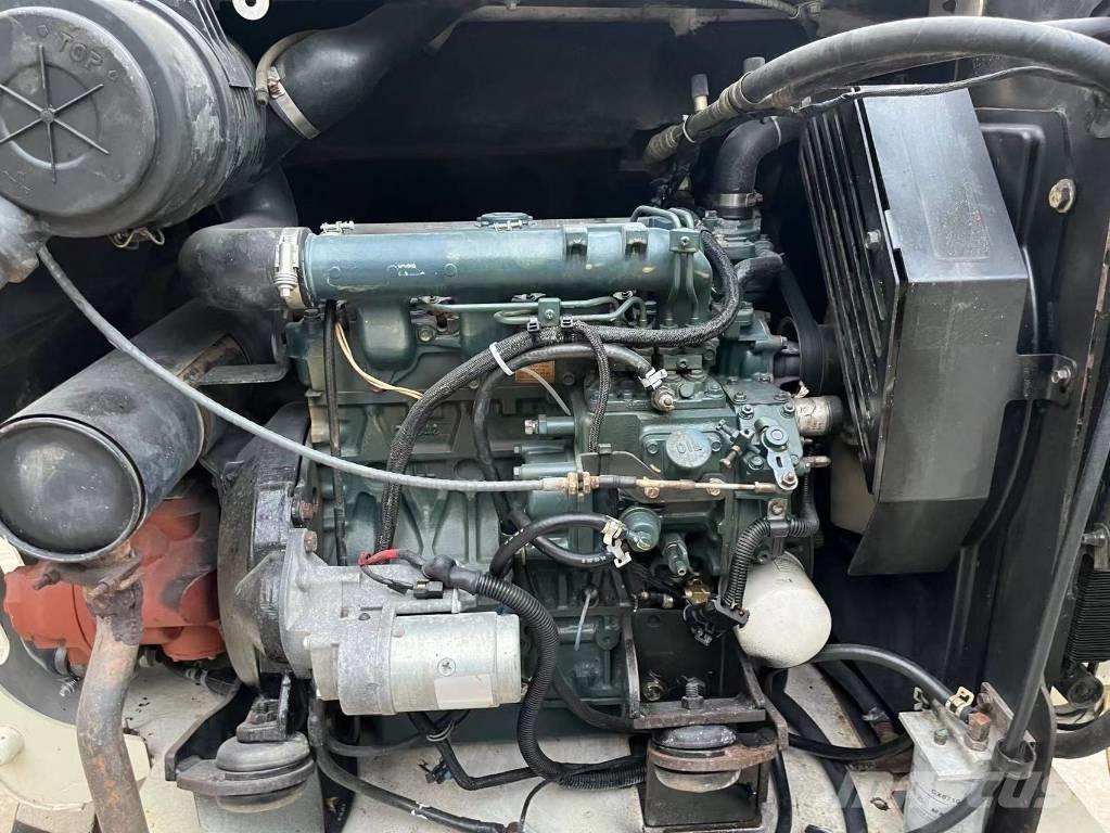Bobcat 331 Mini bagri <7t