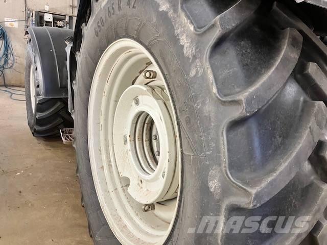 Valtra T 234 V Traktorji