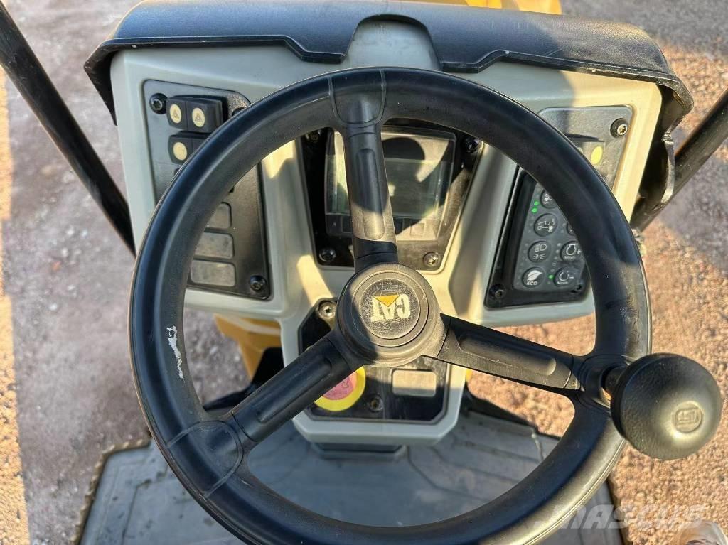 CAT CB 24 B Dvojni valjarji