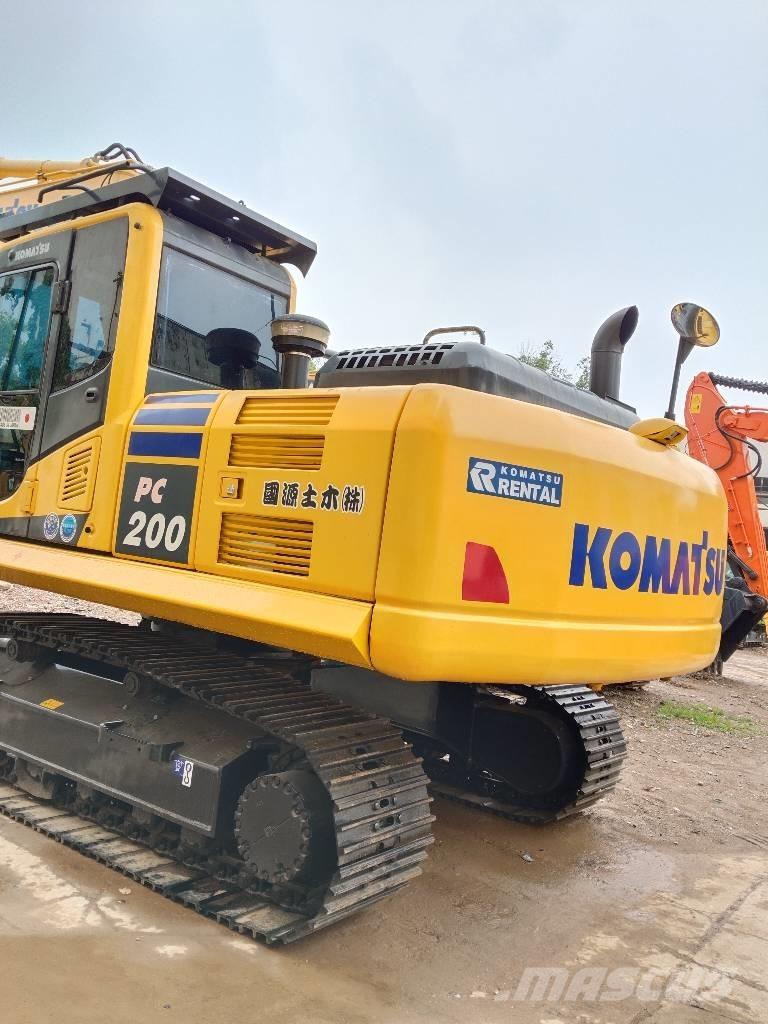 Komatsu PC200-8 Bagri goseničarji