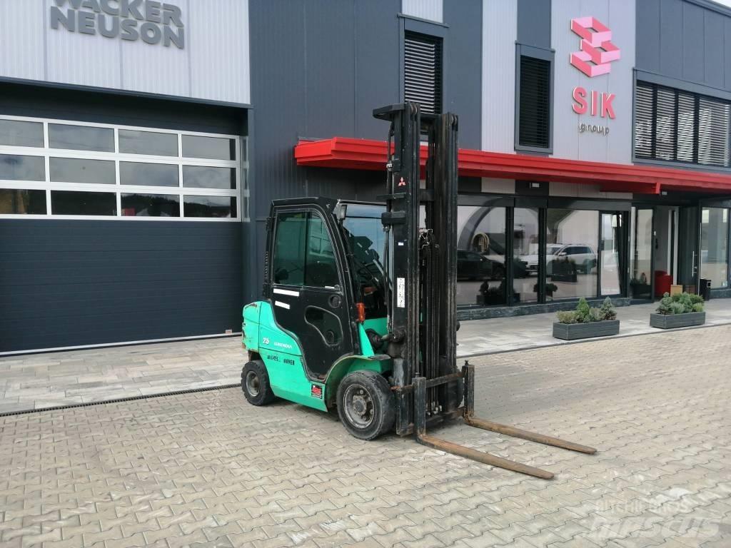 Mitsubishi FD25N Dizelski viličarji