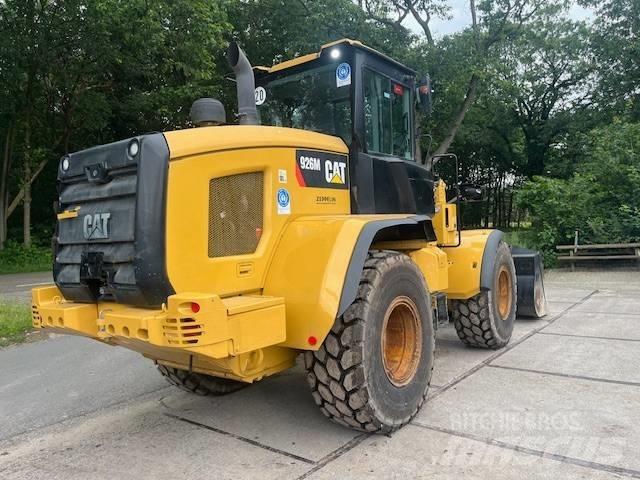 CAT 926 M Kolesni nakladalci