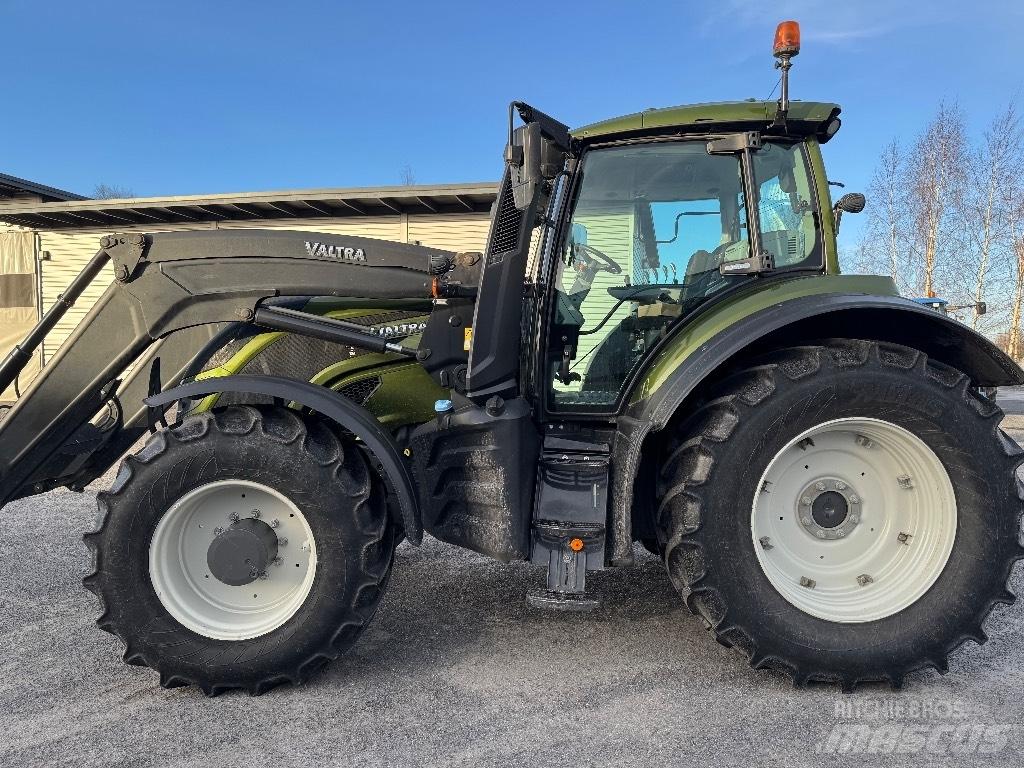 Valtra T174 EA Traktorji