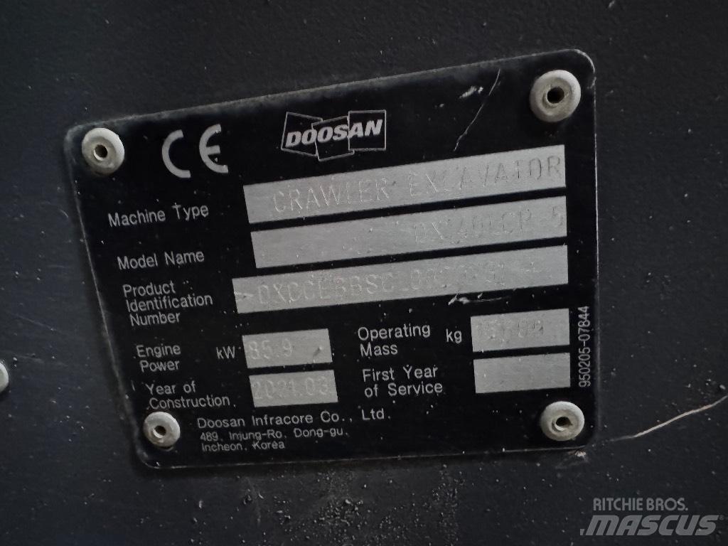 Doosan DX 140 LCR-5 Bagri goseničarji