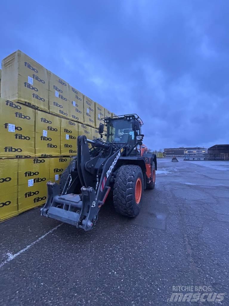 Doosan DL 280-7 Kolesni nakladalci
