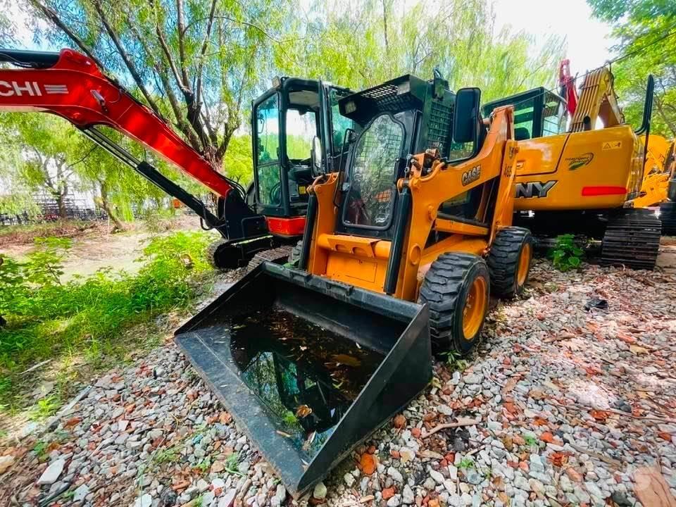 CASE 465 HD Skid steer mini nakladalci