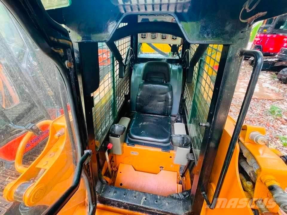 CASE 465 HD Skid steer mini nakladalci
