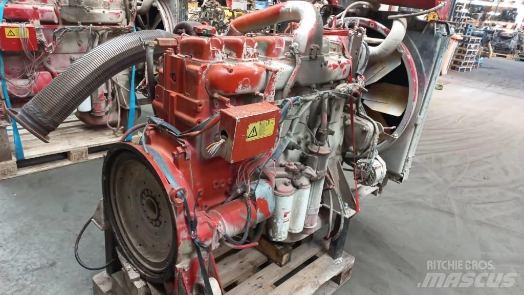 Volvo TD121G Motorji