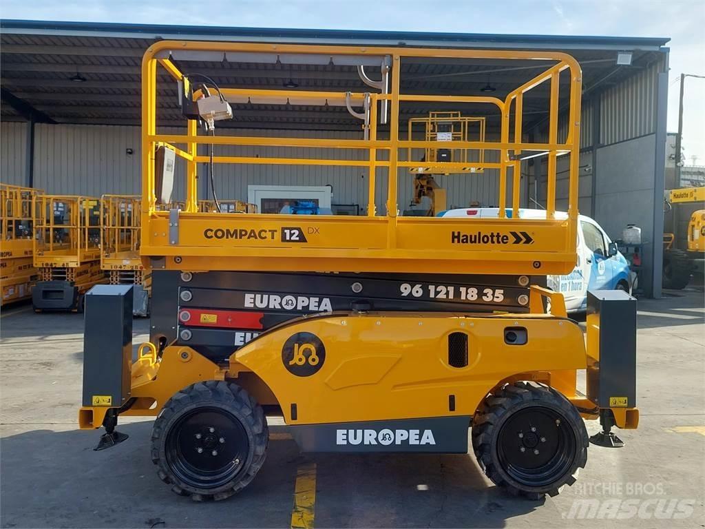 Haulotte C12DX Škarjaste dvižne ploščadi