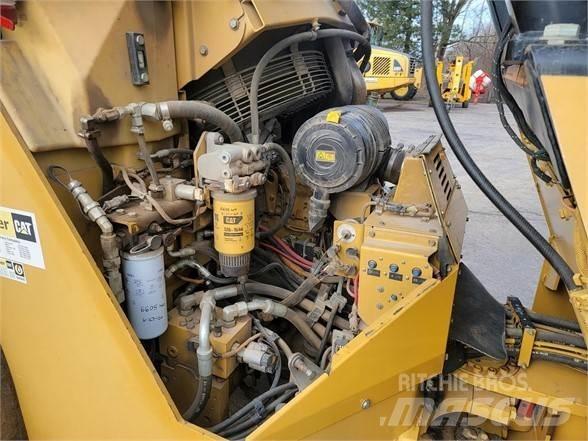 CAT CB64 Enojni valjarji