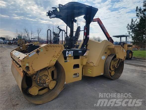 CAT CB64 Enojni valjarji