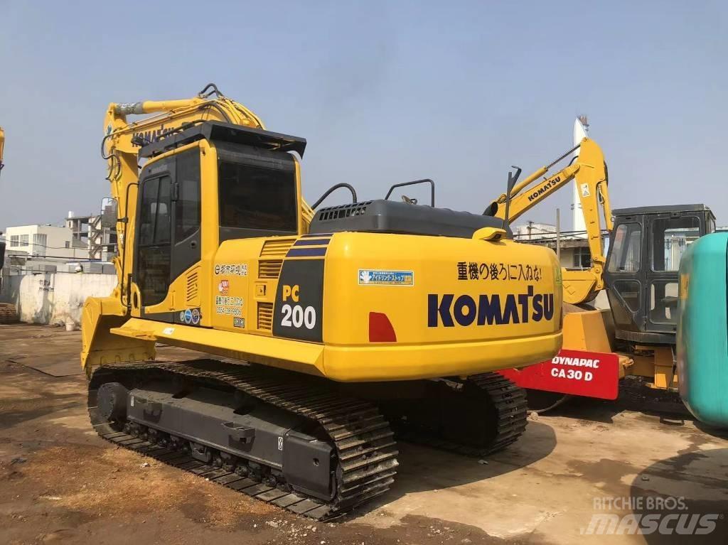 Komatsu PC200-8 Bagri goseničarji