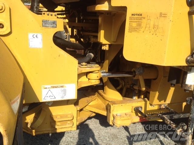 CAT 966G II Kolesni nakladalci