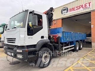 Iveco Trakker 310 Tovornjaki z žerjavom