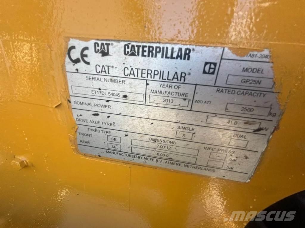 CAT GP25N Heftruck Plinski viličarji