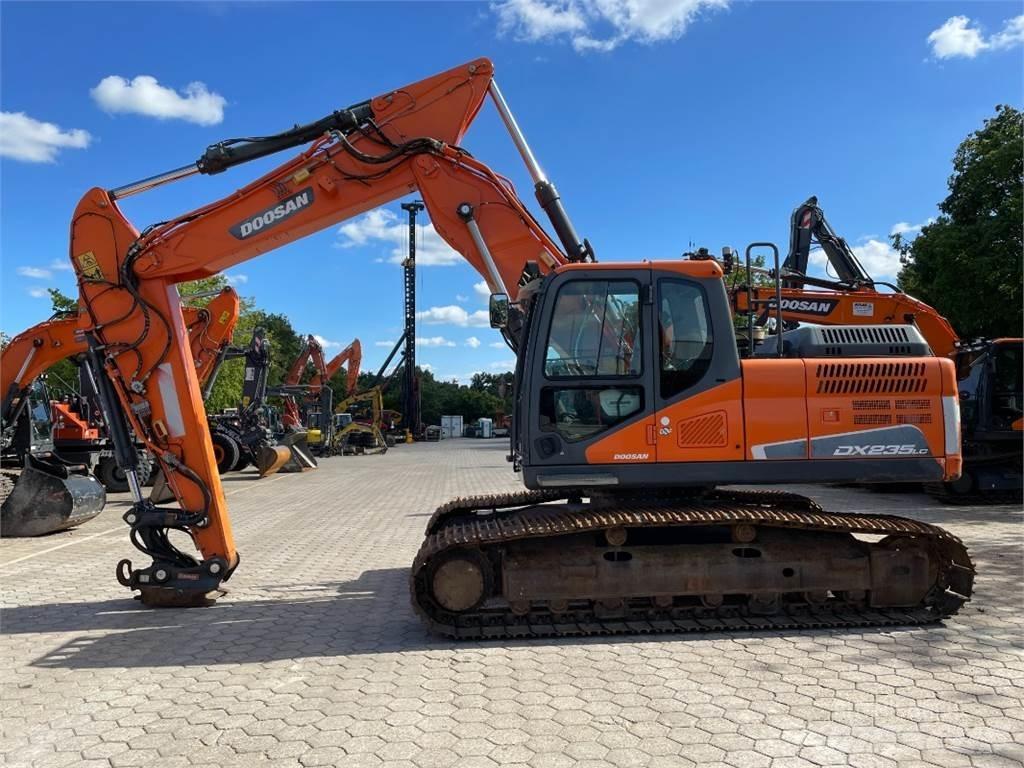 Doosan DX235LC-5 Bagri goseničarji