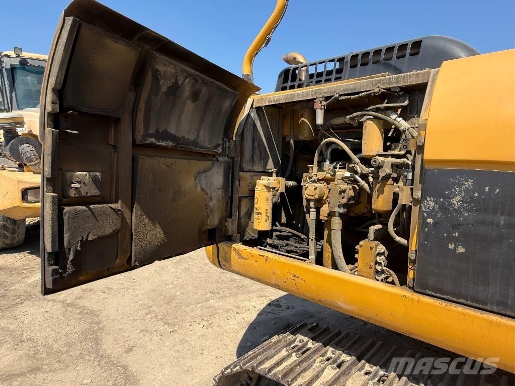 CAT 324 D Bagri goseničarji