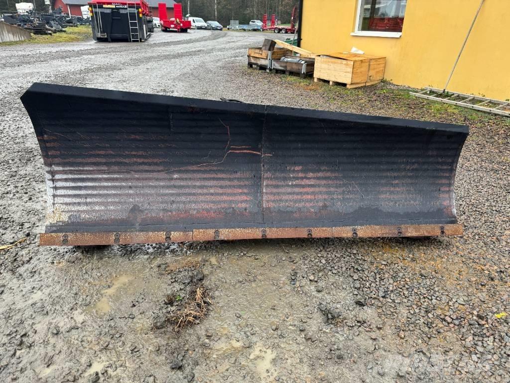 XYZ Diagonalblad Plugi