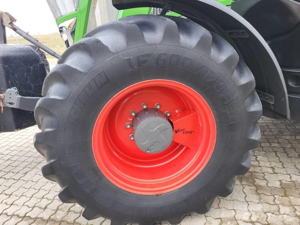 Fendt 828 Vario Traktorji