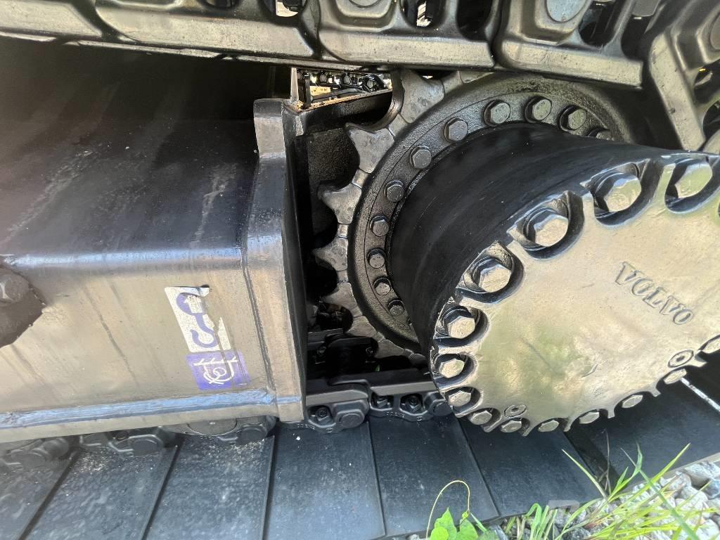 Volvo EC 300 Bagri goseničarji