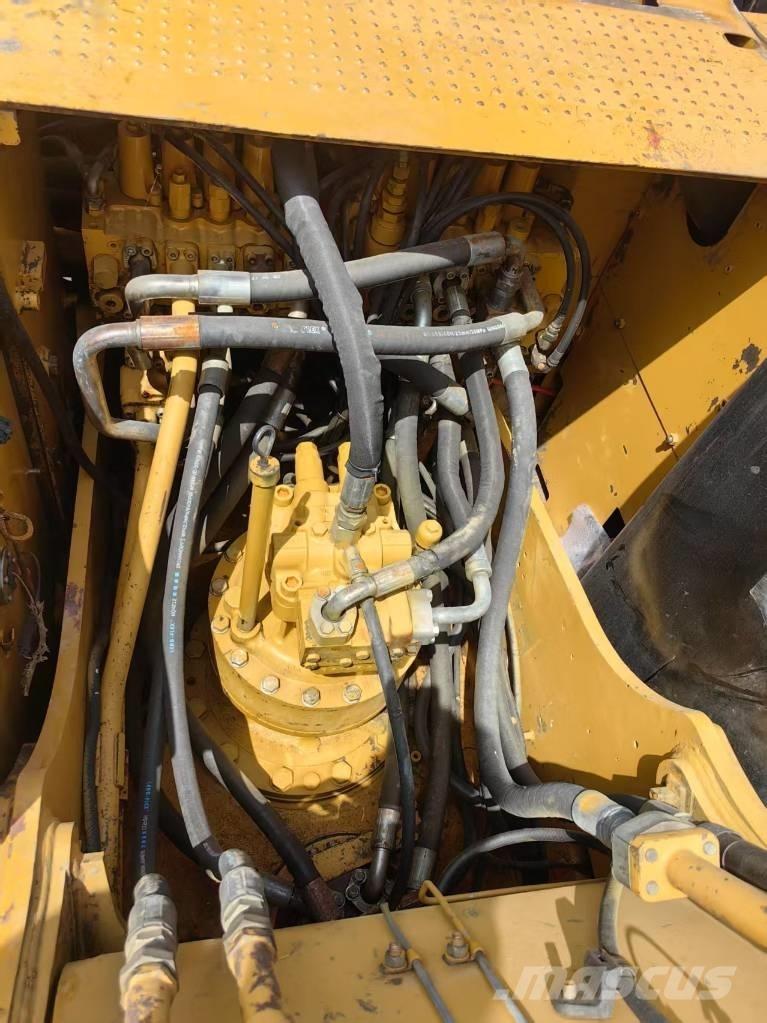 CAT 323 D Bagri goseničarji