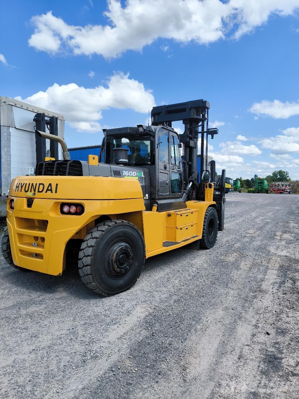 Hyundai 160D-9L Mobilni viličarji