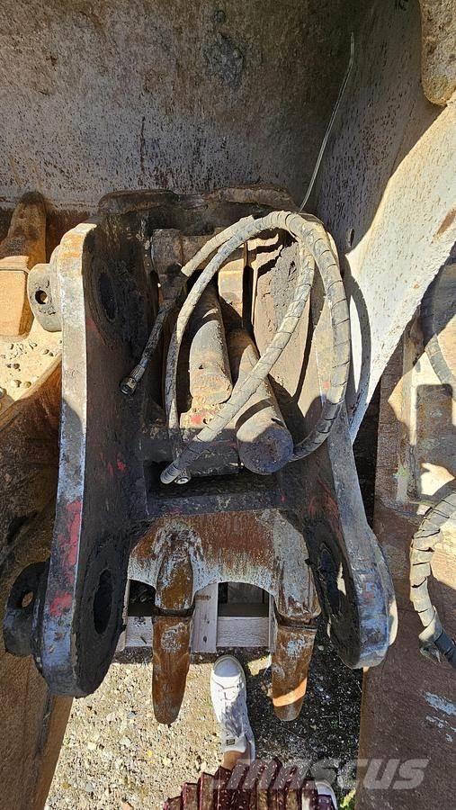 Volvo EW160 Hitre spojke