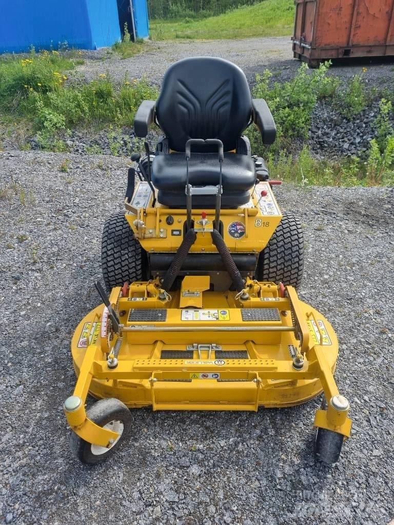 Walker B18 Vrtni traktor kosilnice