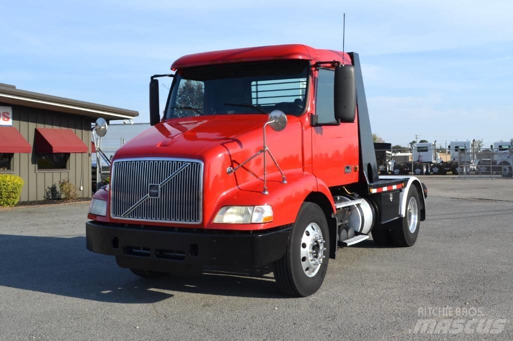 Volvo VNM 42 T200 Vlačilci