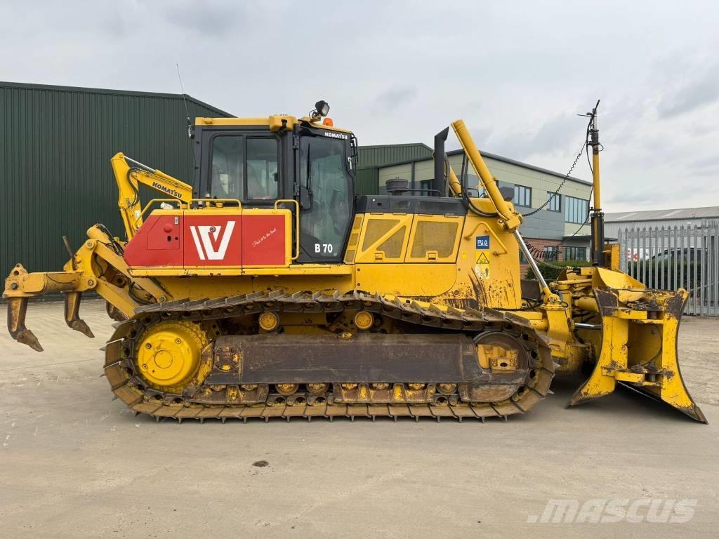 Komatsu D 65 PX-18 Buldožerji goseničarji