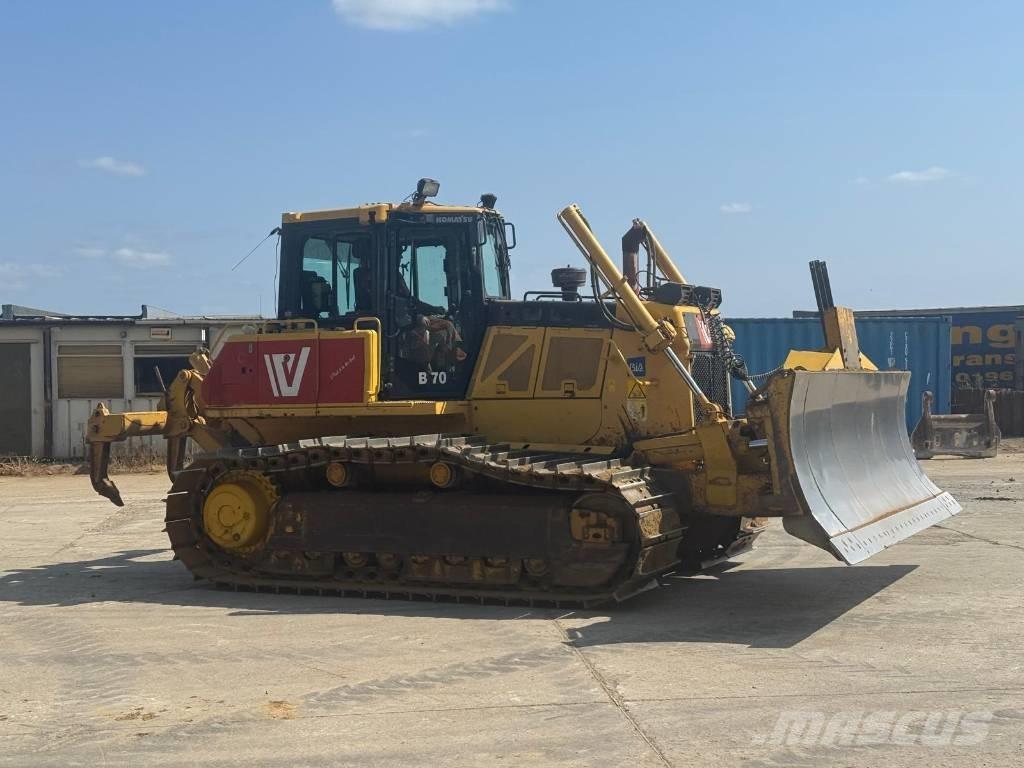 Komatsu D 65 PX-18 Buldožerji goseničarji