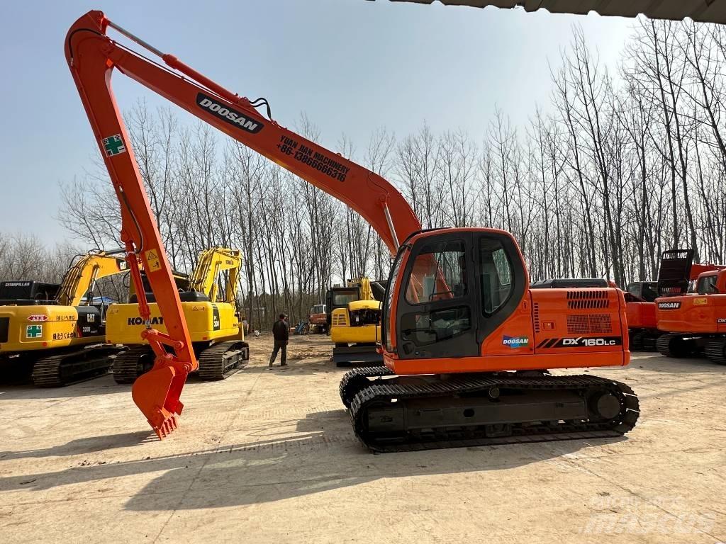 Doosan DX 160 LC Bagri goseničarji