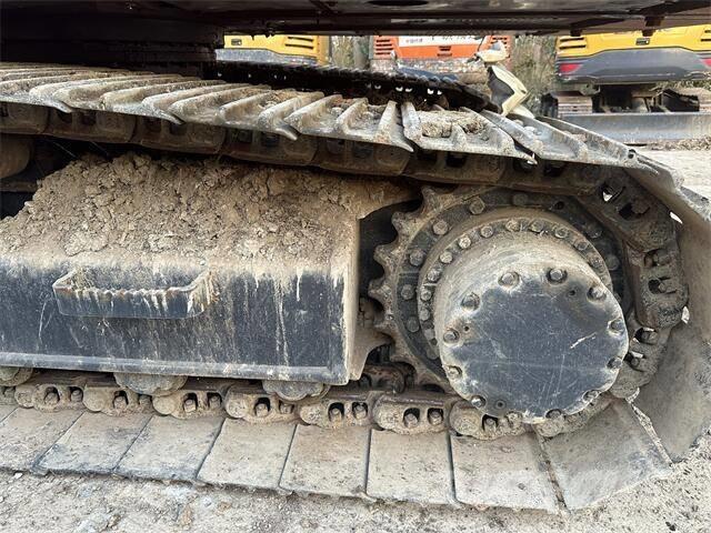 Hitachi EX200 Bagri goseničarji