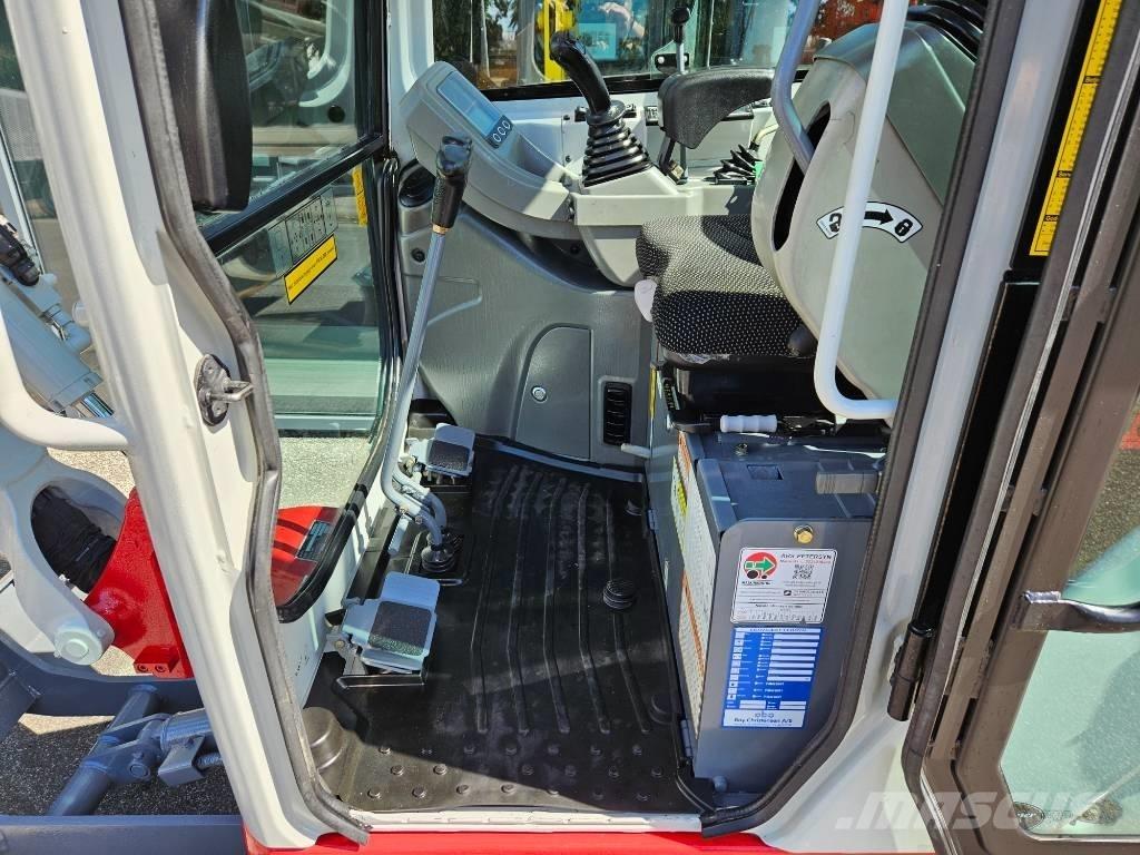 Takeuchi TB 216 Mini bagri <7t