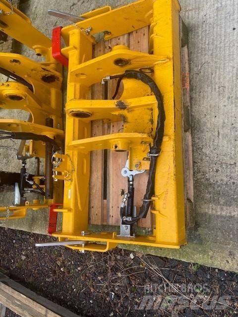 JCB QFIT HEADSTOCK Drugi priključki za nakladanje in kopanje