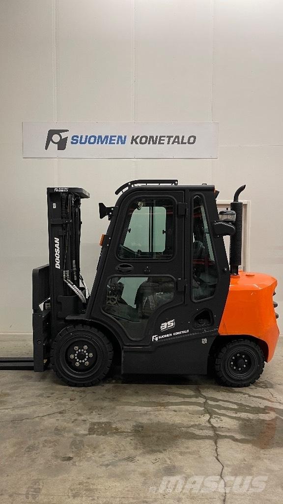 Doosan D35NXP Dizelski viličarji