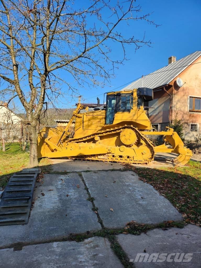 CAT D 6 R II Buldožerji goseničarji