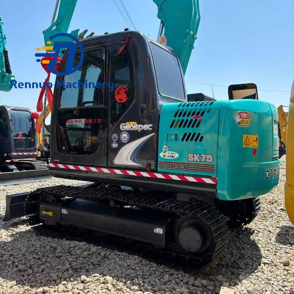 Kobelco SK75 Bagri goseničarji