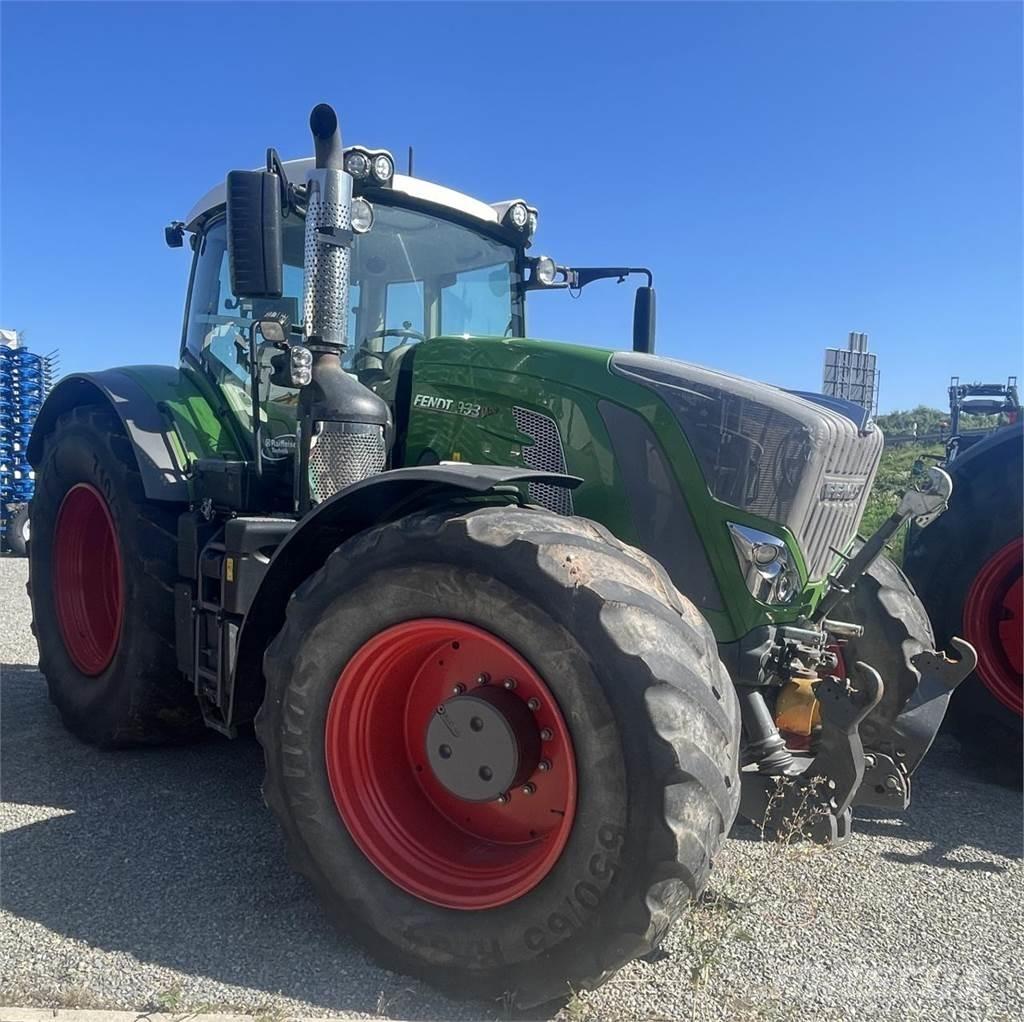 Fendt 933 Vario Traktorji