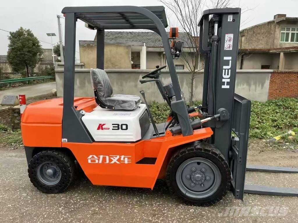 Heli 30 Teleskopski viličarji