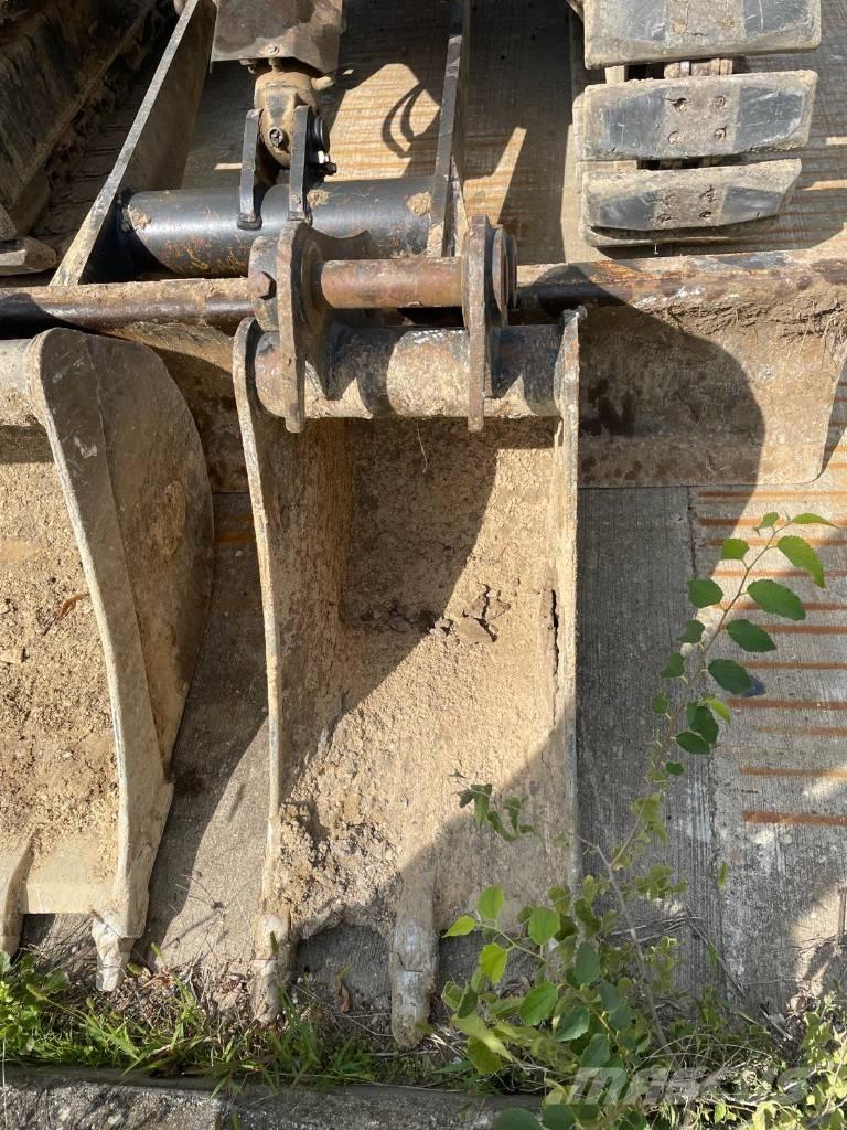 Komatsu PC 80 MR-5E0 Midi bagri 7t – 12t