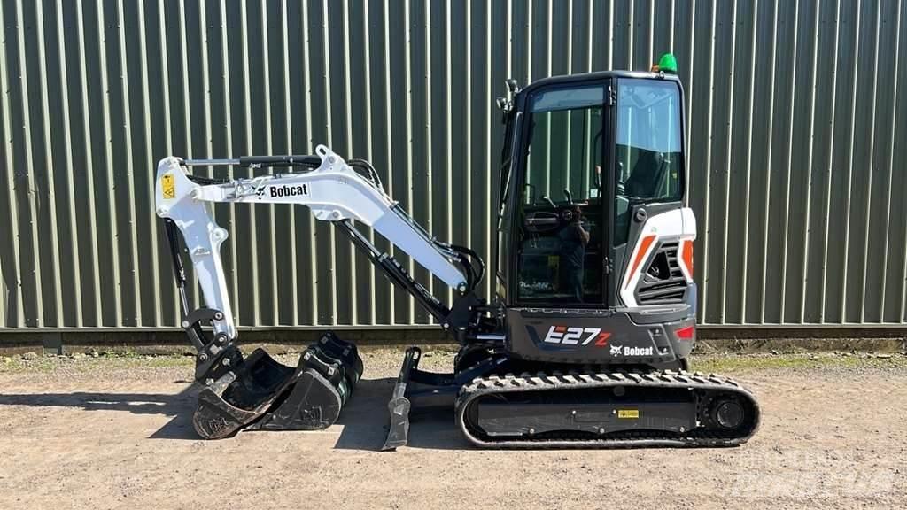 Bobcat E27Z Mini bagri <7t