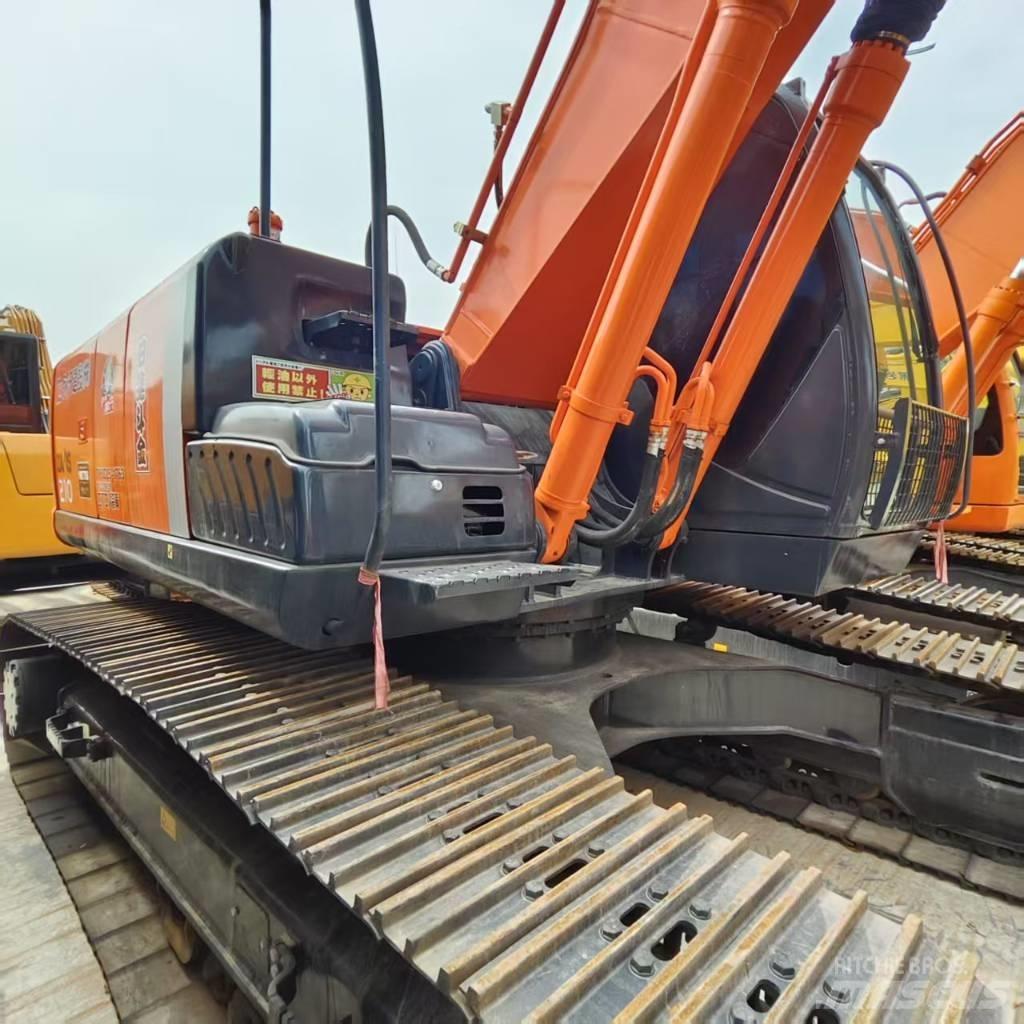 Hitachi ZX 210 Bagri goseničarji