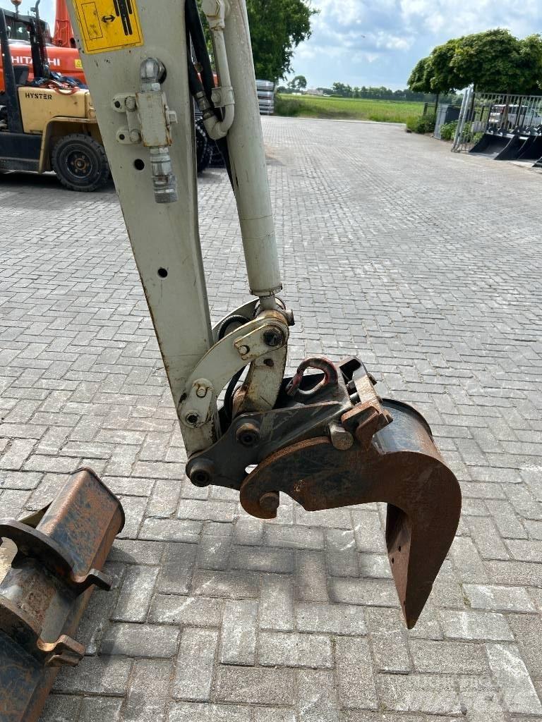 Takeuchi TB 216 Mini bagri <7t
