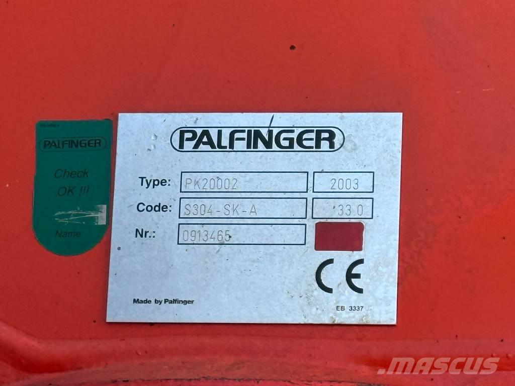 Iveco Trakker 380 Tovornjaki z žerjavom