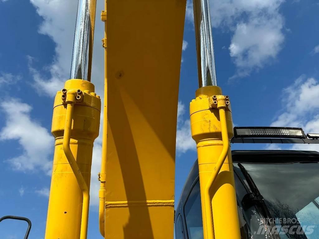 New Holland E215 Bagri goseničarji